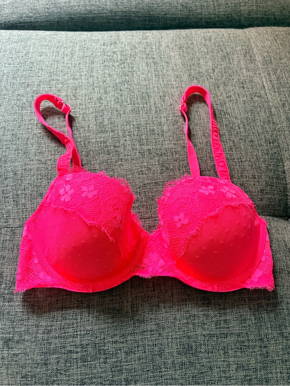 Victoria’s Secret 32DD Hot Pink Lace Lined Demi Bra Coquette Romantic Lingerie - Picture 2 of 8